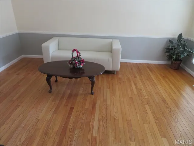 $1,380 | 1270 North And South Road, St. Louis, MO 63130