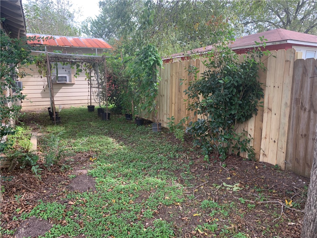 2305 Main Street Bastrop, TX 78602 - Photo 11 of 11