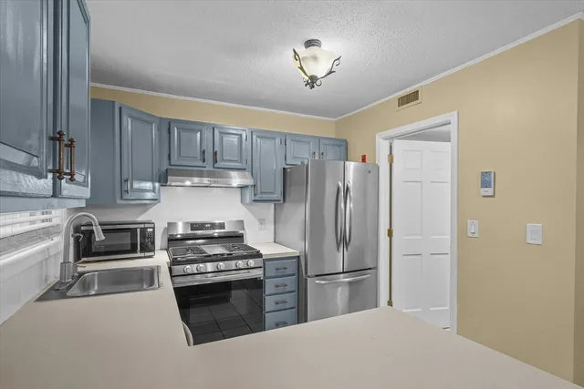 $2,500 | 61 Kathy Drive, Unit 61, Haverhill, MA 01832