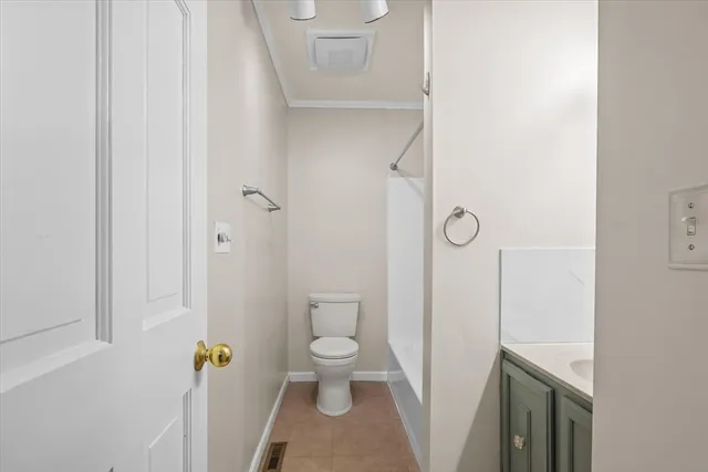 $2,500 | 61 Kathy Drive, Unit 61, Haverhill, MA 01832