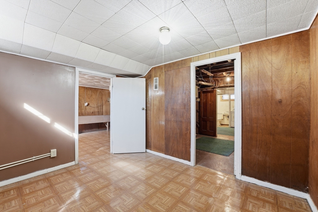 744 Bradley Road Springfield, MA 01109 - Photo 28 of 41