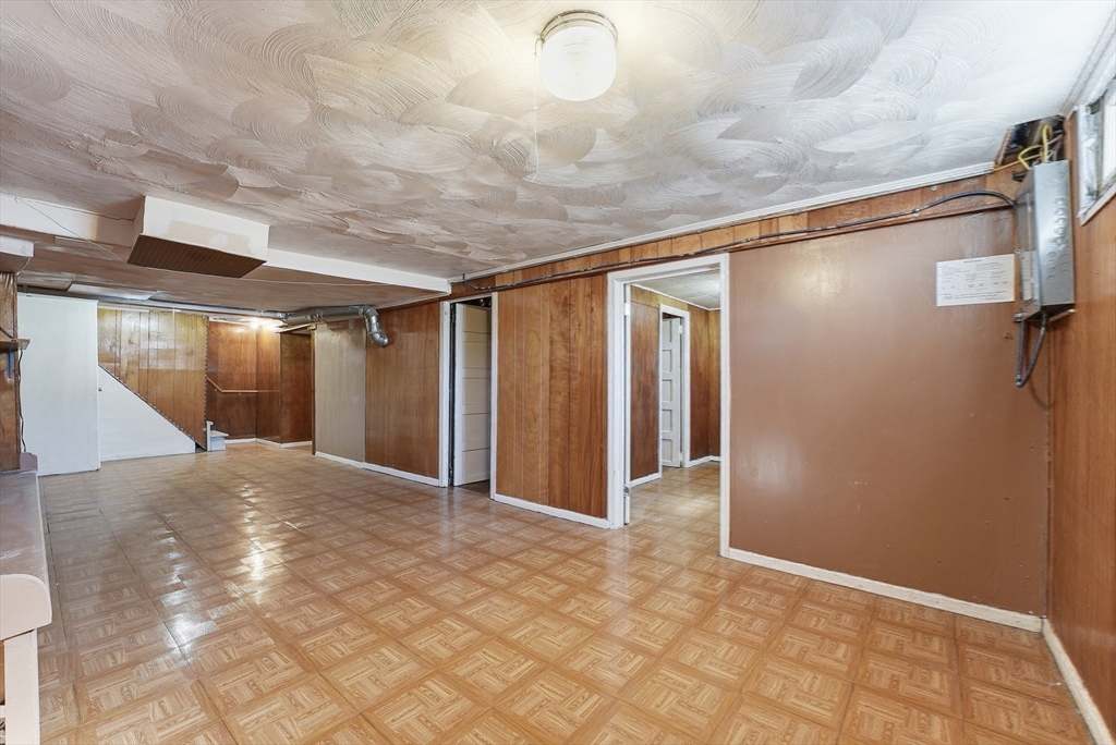 744 Bradley Road Springfield, MA 01109 - Photo 30 of 41 a view of an empty room