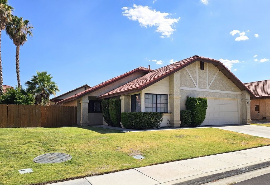 225 Washington Way Ridgecrest, CA 93555 - Photo 1 of 21