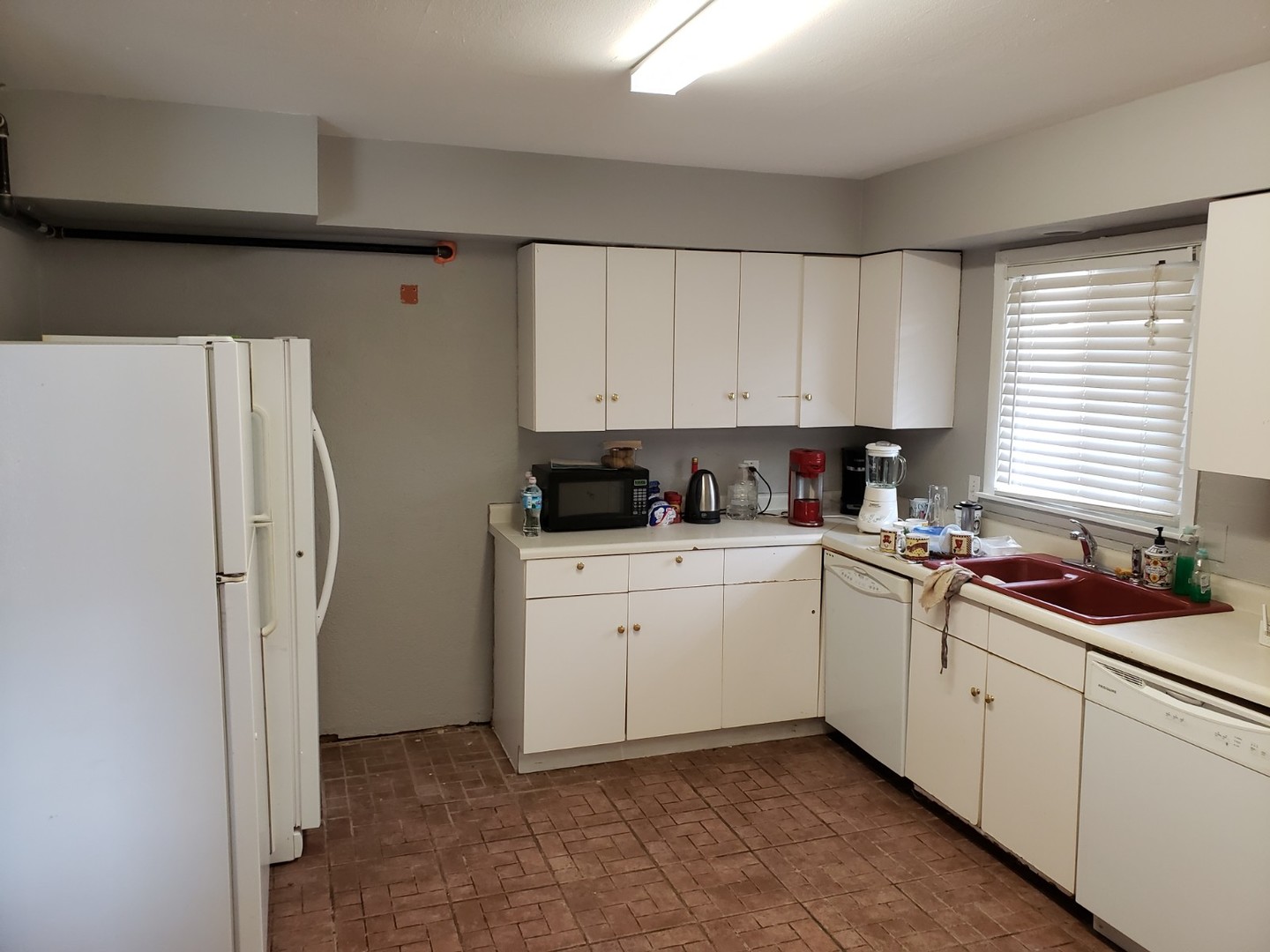 908 Greenbrier Road, Unit 908 DeKalb, IL 60115 - Photo 9 of 14