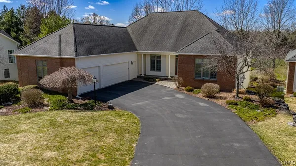 $660,000 | 6047 Bay Hill Circle, De Witt, NY 13078