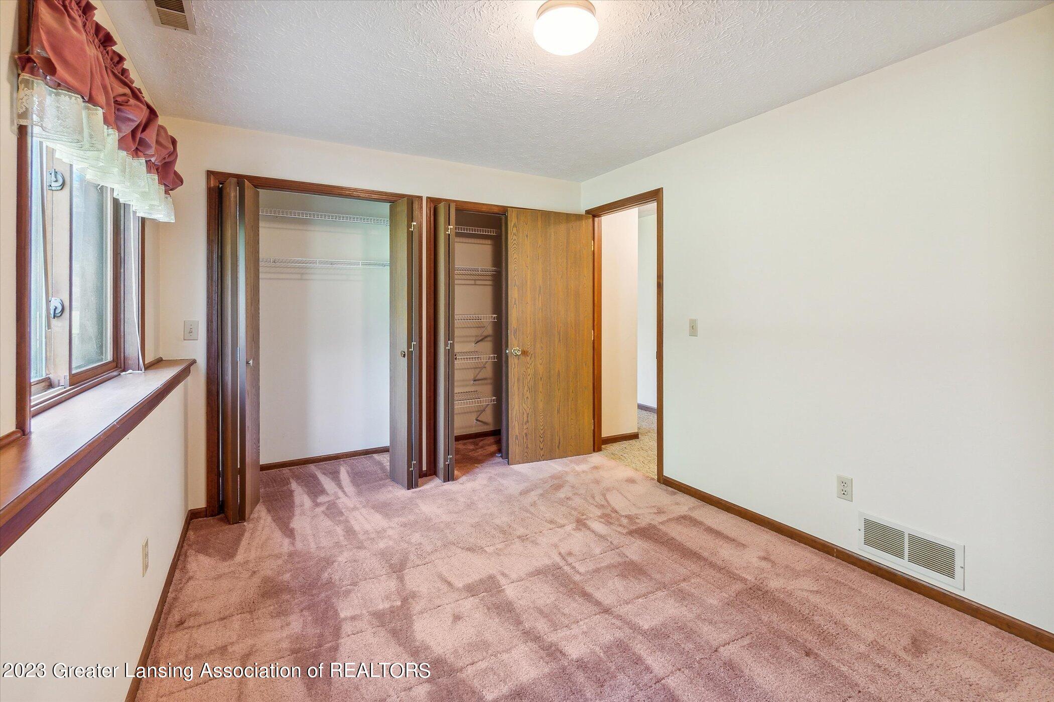 360 Tanbark Drive Dimondale, MI 48821 - Photo 31 of 41 24-360-Tanbark-Dr-Dimondale-MI-48821-Win
