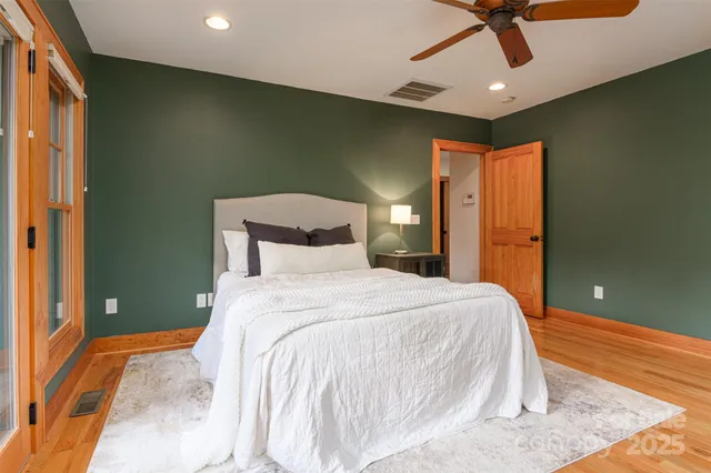 $1,175,000 | 56 Devonshire Drive, Mills River, NC 28759