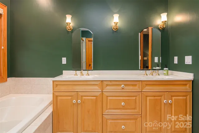 $1,175,000 | 56 Devonshire Drive, Mills River, NC 28759