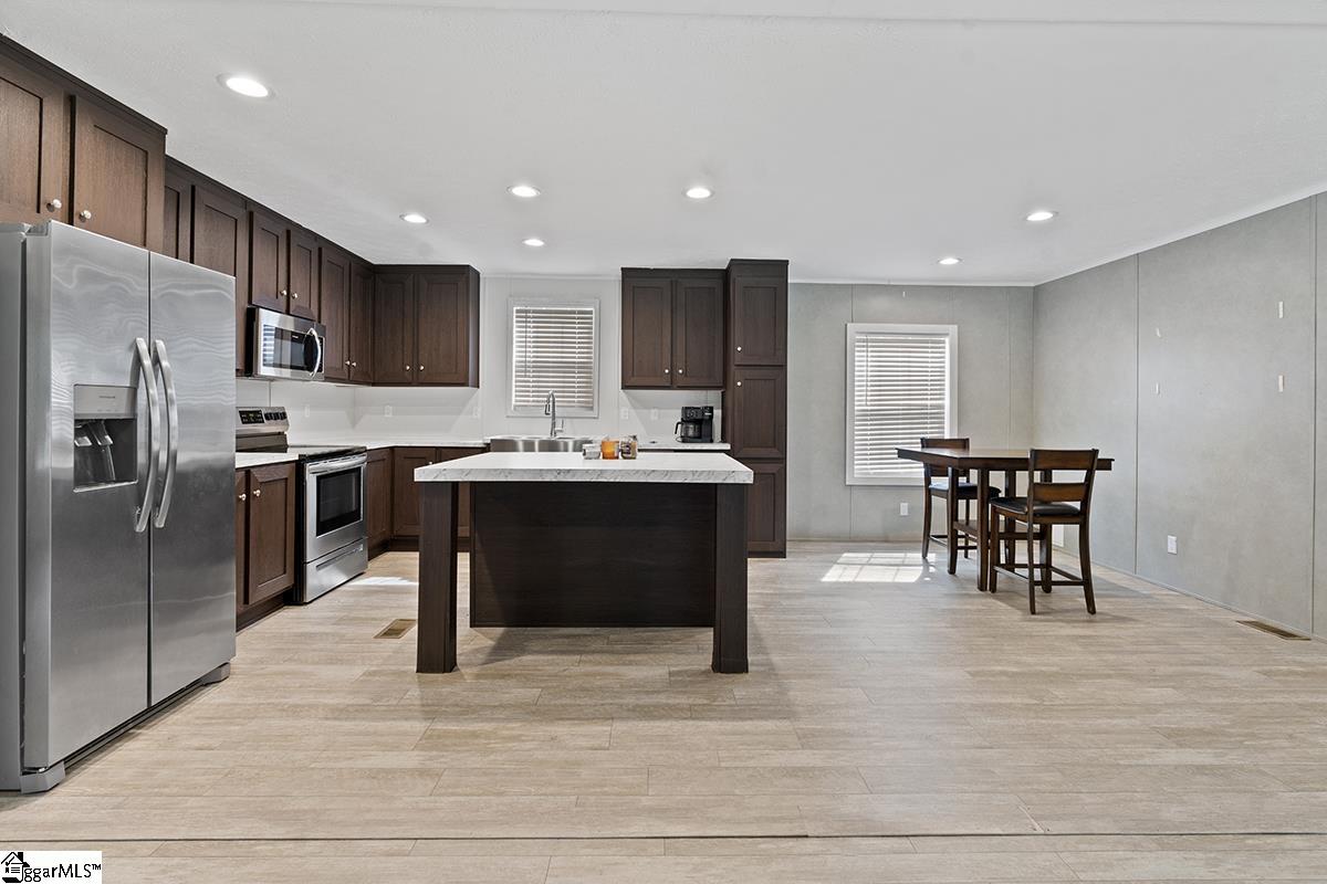 210 Whitten Road Waterloo, SC 29384 - Photo 6 of 20
