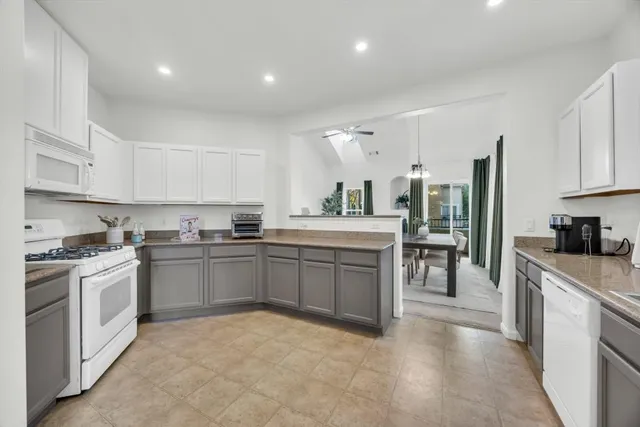 $425,000 | 1300 Riva Drive, Unit 7, West Sacramento, CA 95691