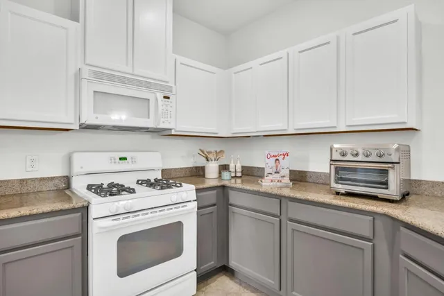 $425,000 | 1300 Riva Drive, Unit 7, West Sacramento, CA 95691