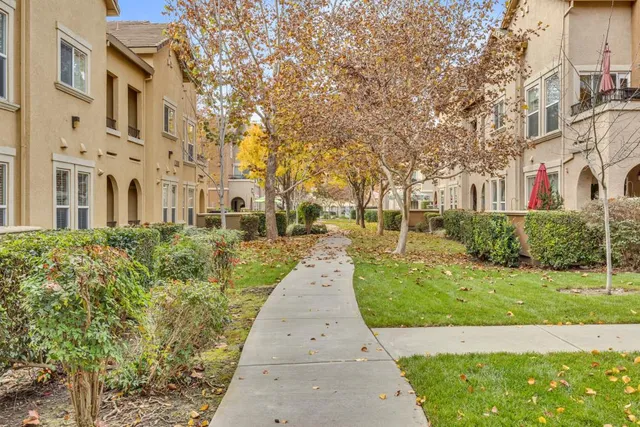 $425,000 | 1300 Riva Drive, Unit 7, West Sacramento, CA 95691