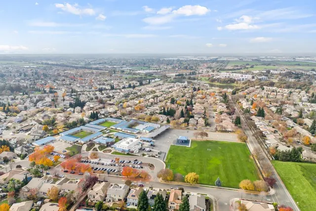 $425,000 | 1300 Riva Drive, Unit 7, West Sacramento, CA 95691