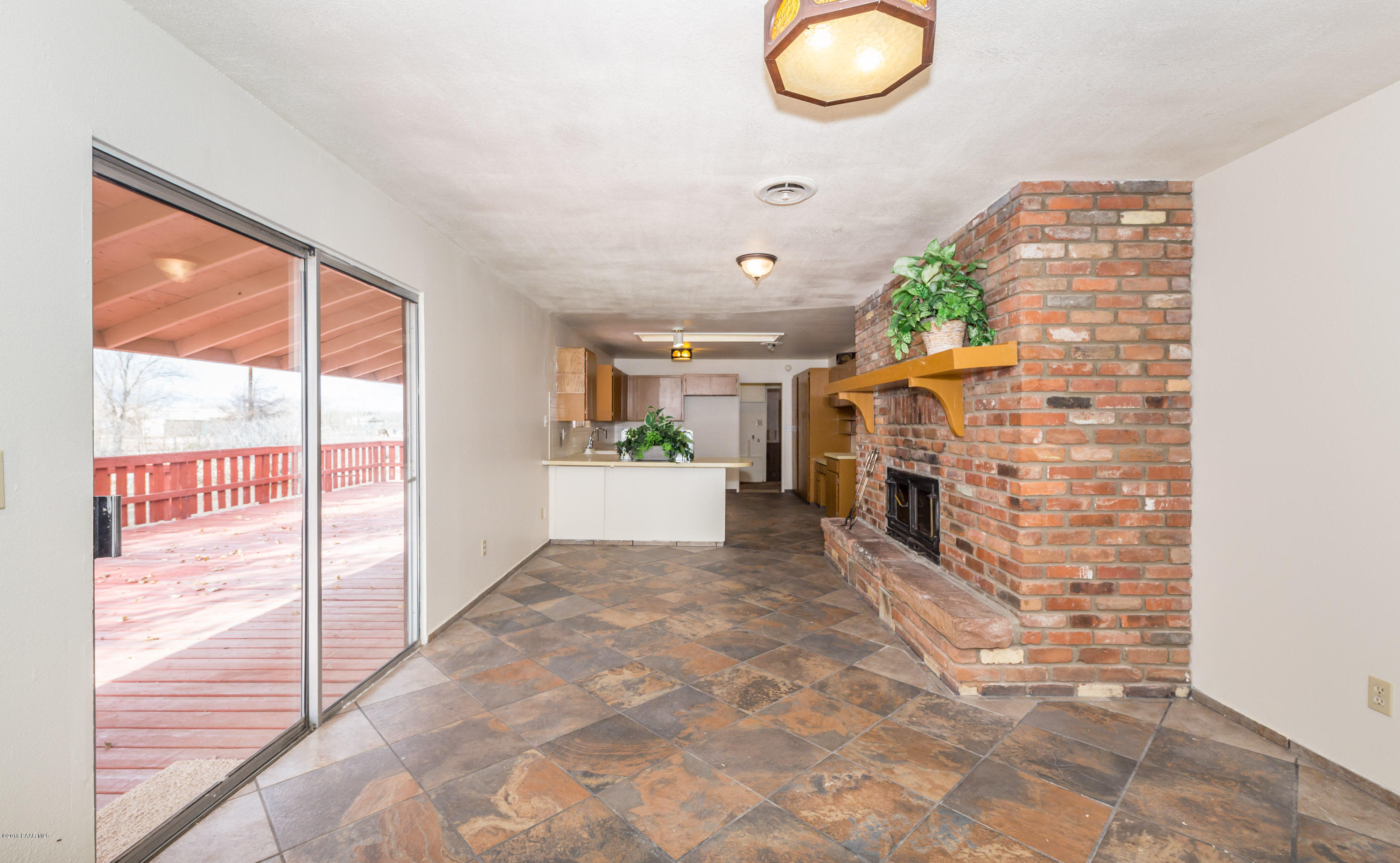 1282 East Red Cinder Road Chino Valley, AZ 86323 - Photo 10 of 26 005_Dining Area And Kitchen
