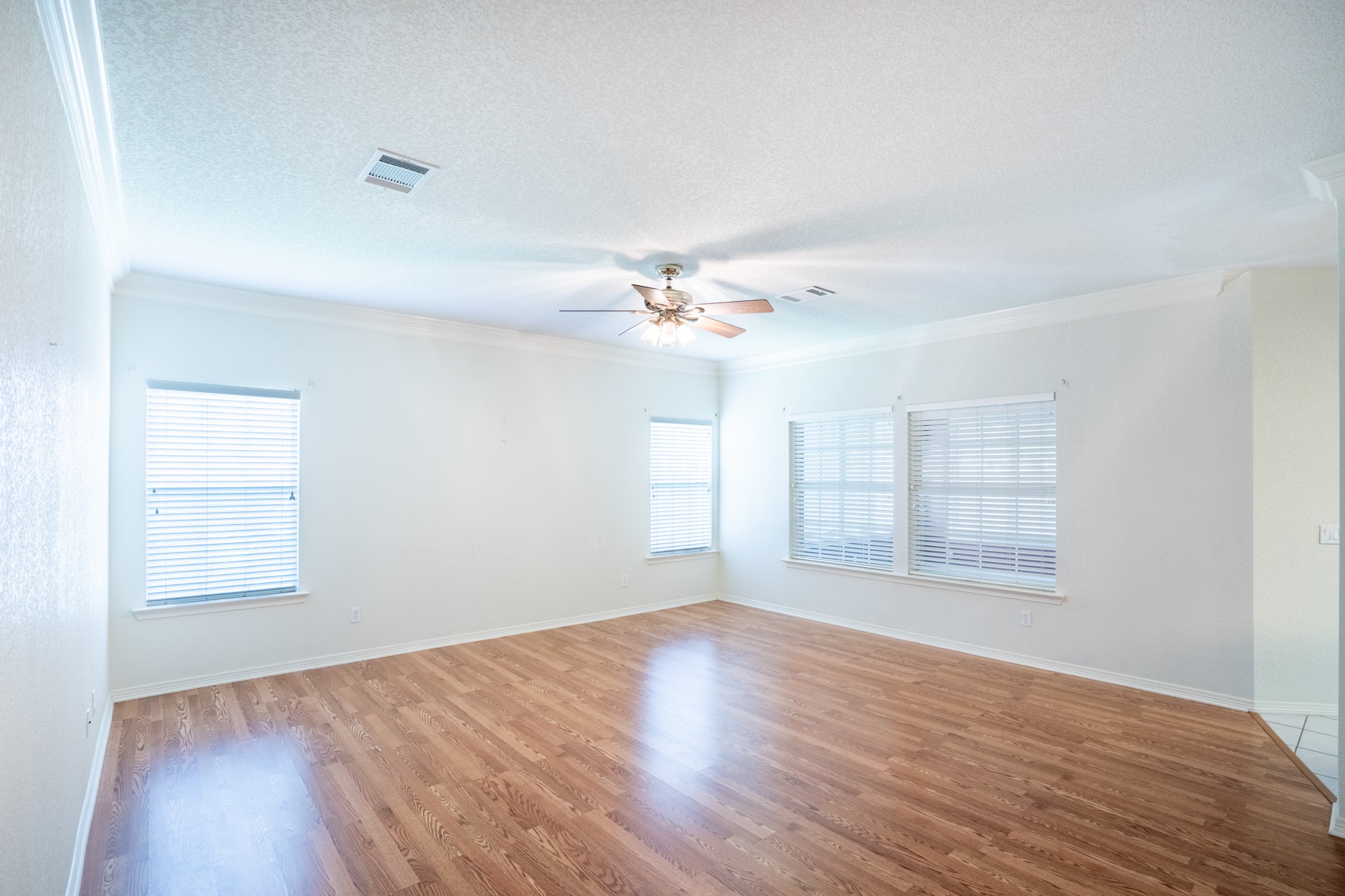 2912 Brandy Lane Georgetown, TX 78628 - Photo 10 of 39