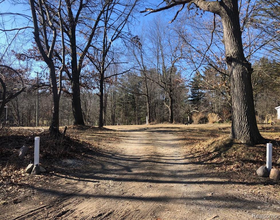 3440 South Lake George Road Dryden, MI 48428 - Photo 11 of 57
