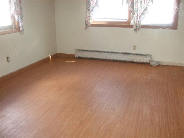 9 Humeston Slope Holyoke, MA 01040 - Photo 4 of 7 Gallery Image 4