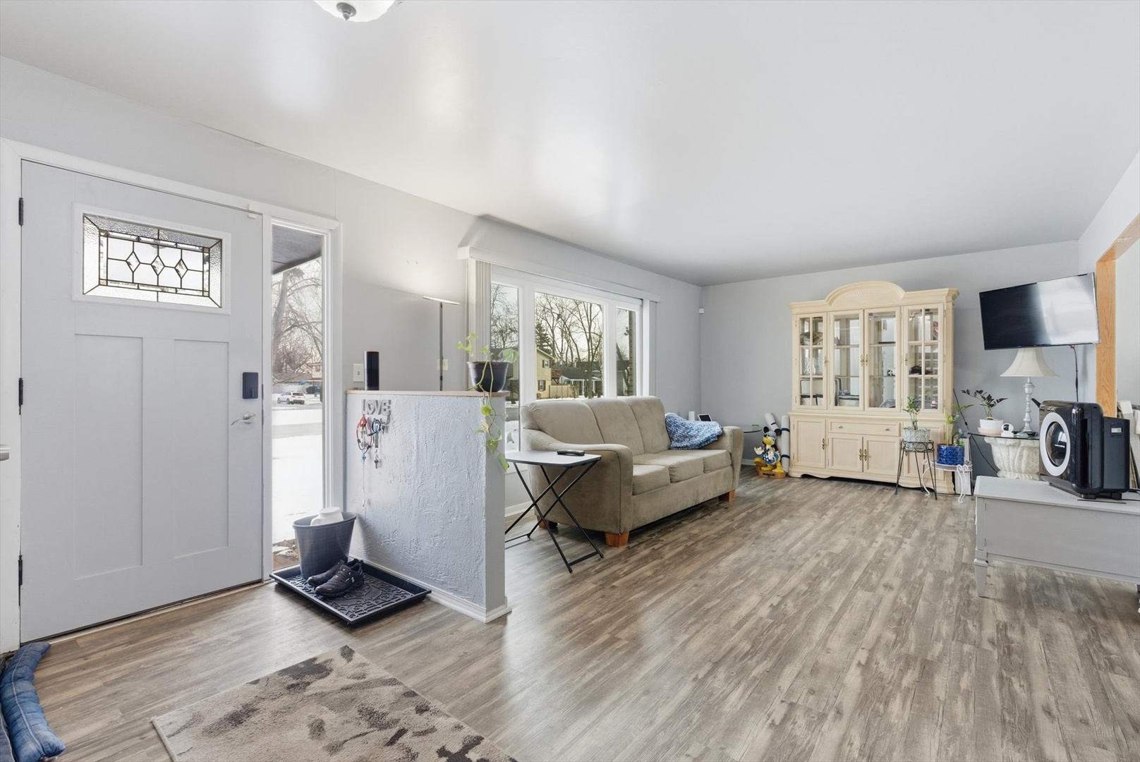 4N212 Eighth Avenue Addison, IL 60101 - Photo 3 of 16