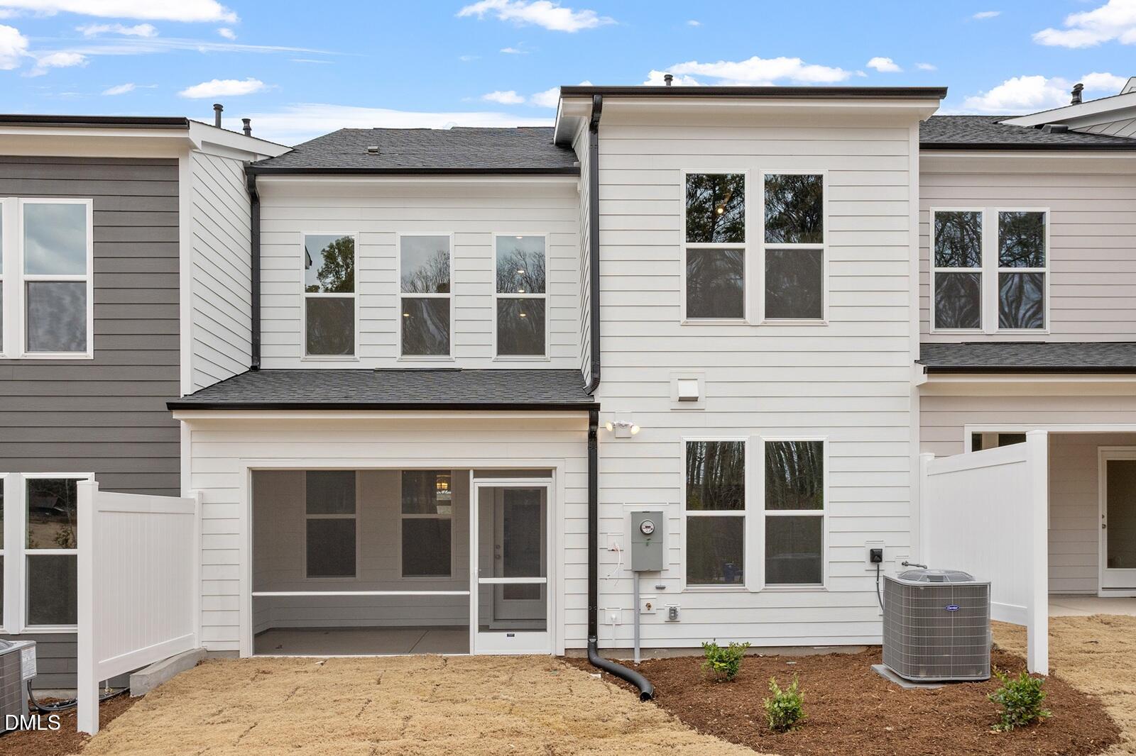 1105 Bell Heather Road, Unit 3 Durham, NC 27703 - Photo 19 of 39 FMWeb26