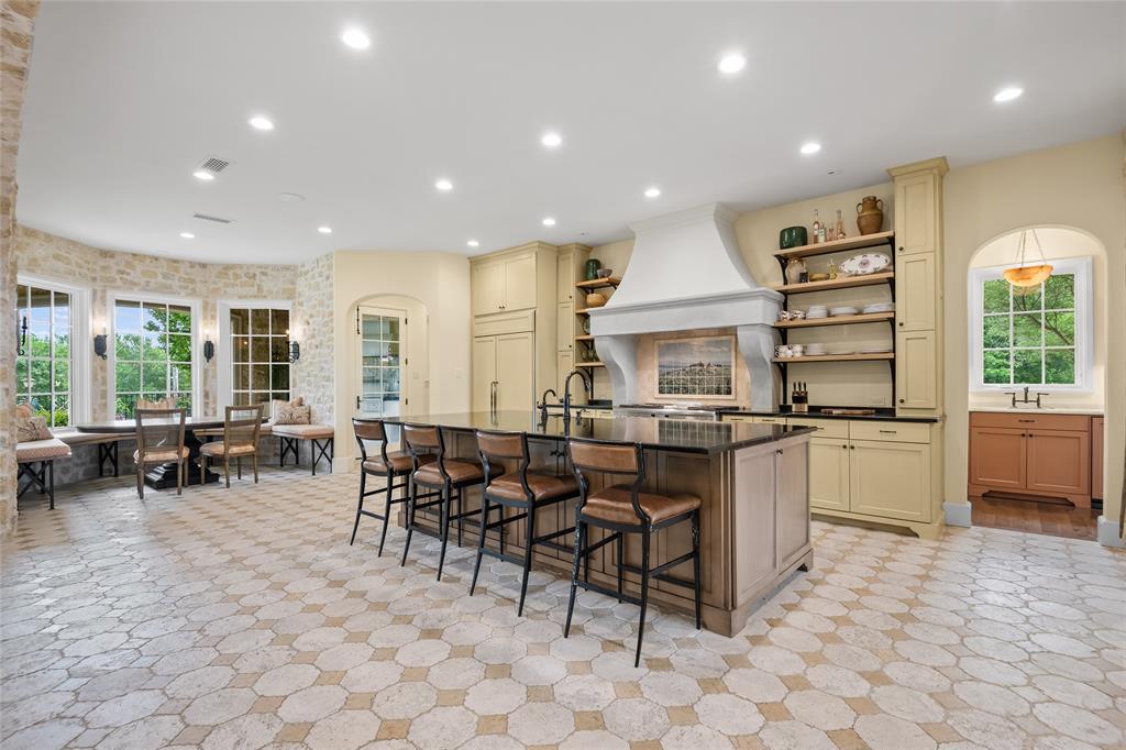 4101 Howard Road Waxahachie, TX 75165 - Photo 7 of 40