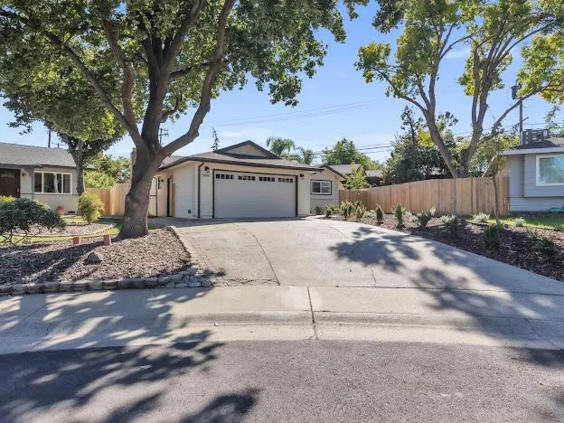 $620,000 | 5841 Sharps Circle, Carmichael, CA 95608