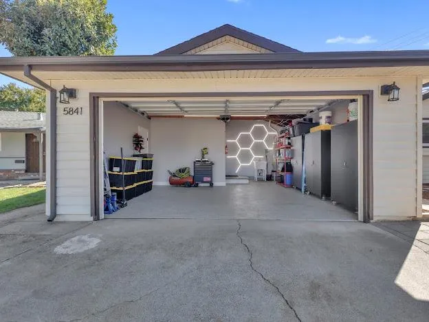 $620,000 | 5841 Sharps Circle, Carmichael, CA 95608