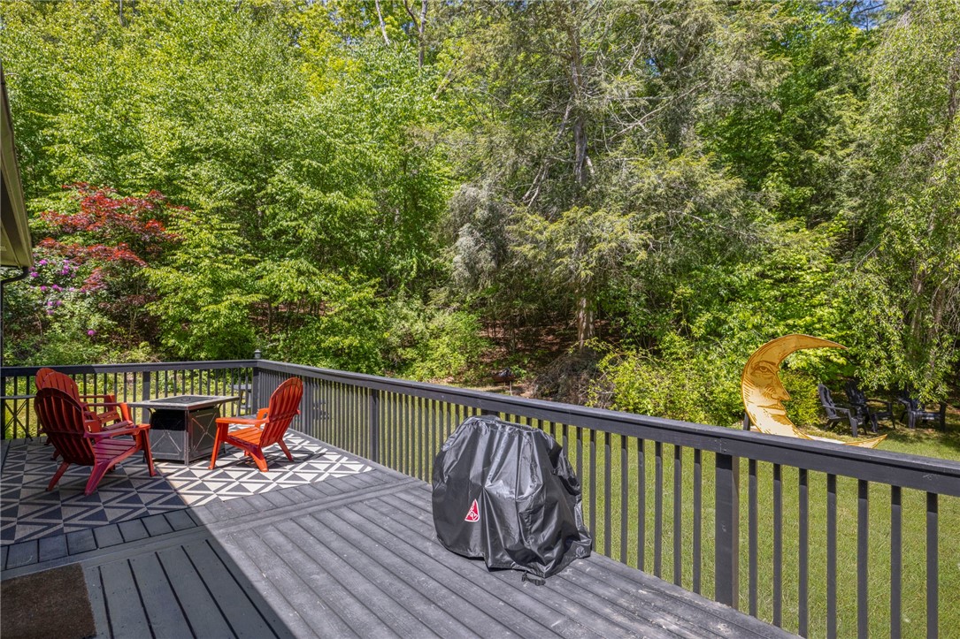 7 Spruce Ridge Drive Glocester, RI 02814 - Photo 11 of 46