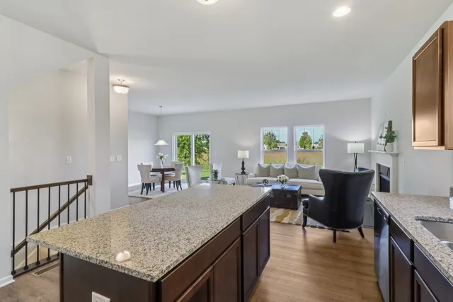 $424,500 | 335 North Aspen Drive, Cortland, IL 60112