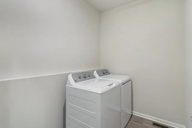 $424,500 | 335 North Aspen Drive, Cortland, IL 60112