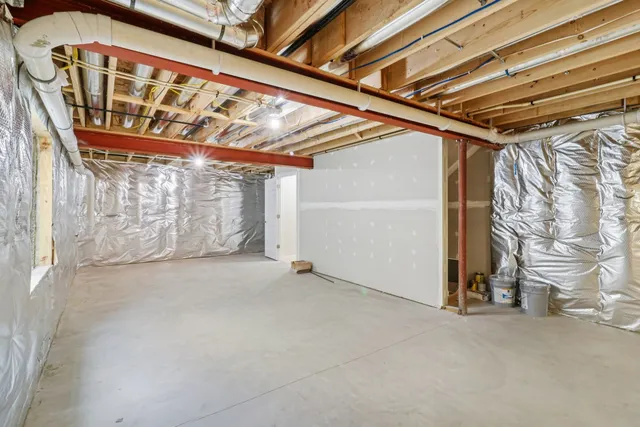 $424,500 | 335 North Aspen Drive, Cortland, IL 60112