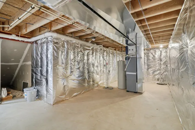 $424,500 | 335 North Aspen Drive, Cortland, IL 60112