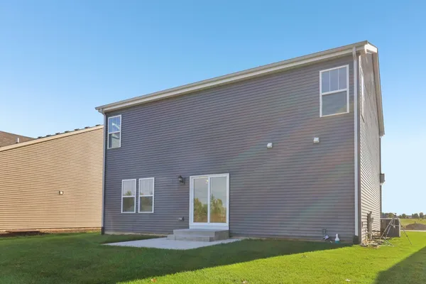 $412,500 | 335 North Aspen Drive, Cortland, IL 60112