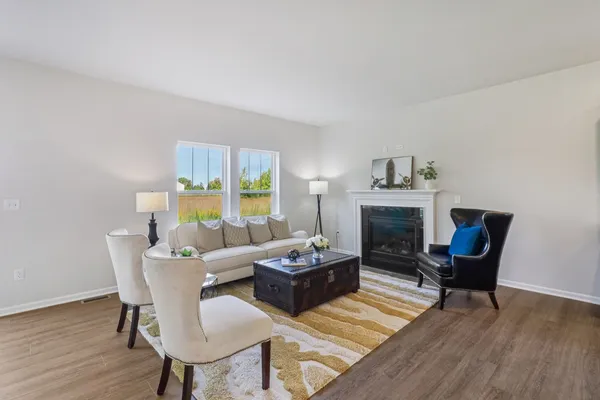 $412,500 | 335 North Aspen Drive, Cortland, IL 60112