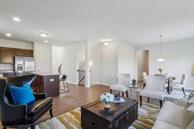 $424,500 | 335 North Aspen Drive, Cortland, IL 60112