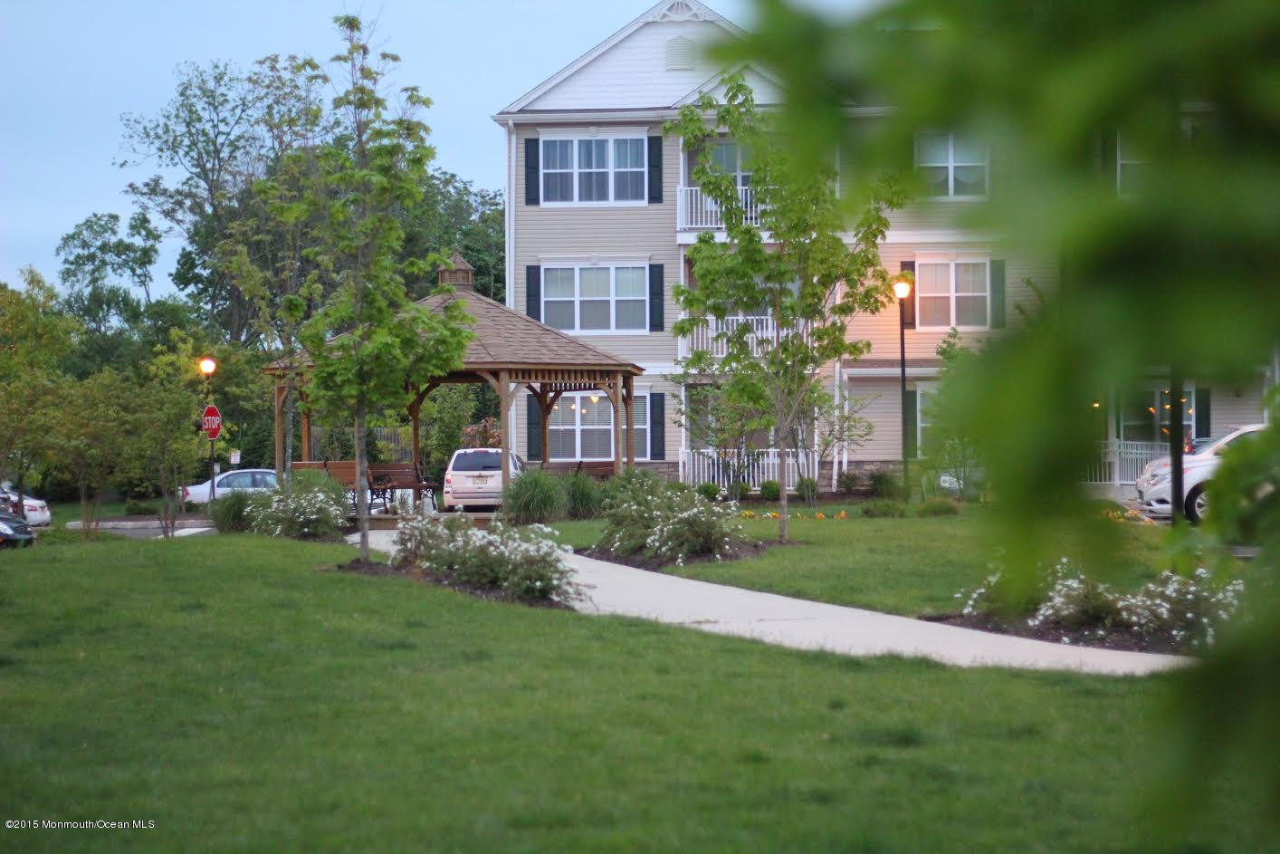 416 Sloan Court Matawan, NJ 07747 - Photo 20 of 22 5