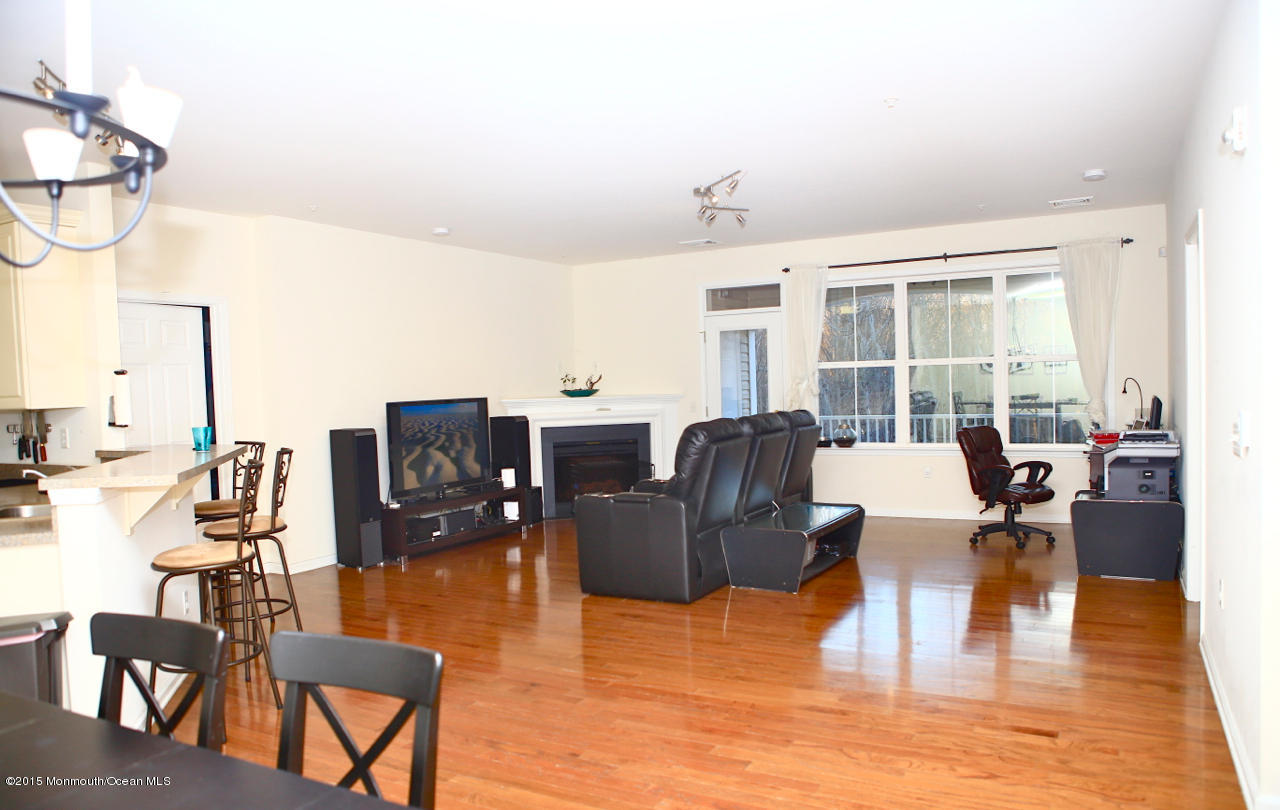 416 Sloan Court Matawan, NJ 07747 - Photo 7 of 22 INTERIOR