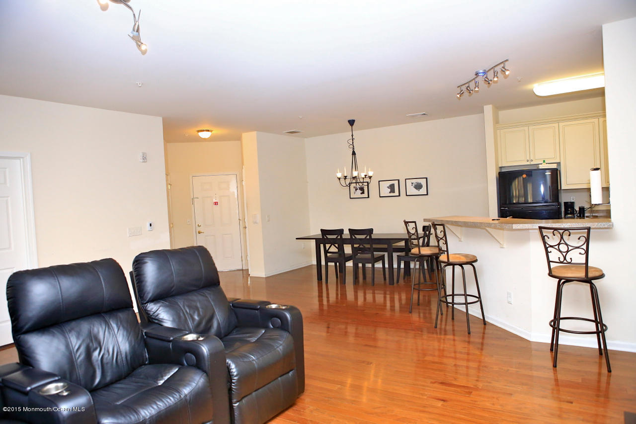 416 Sloan Court Matawan, NJ 07747 - Photo 8 of 22 LIVING ROOM