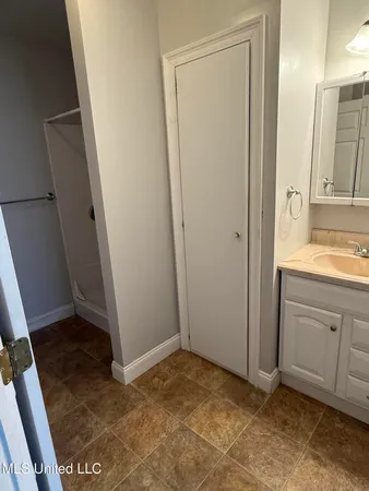 $120,000 | 1002 Elm Drive, McComb, MS 39648