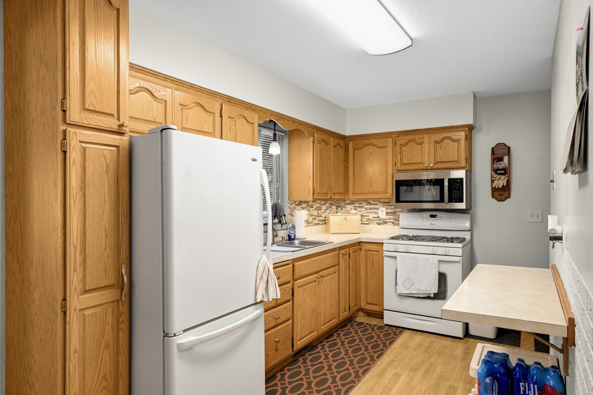 309 Bridge Street Shoreview, MN 55126 - Photo 9 of 37