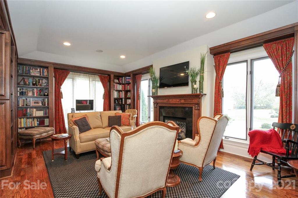 3201 Foxridge Road Charlotte, NC 28226 - Photo 12 of 48 Gallery Image 12
