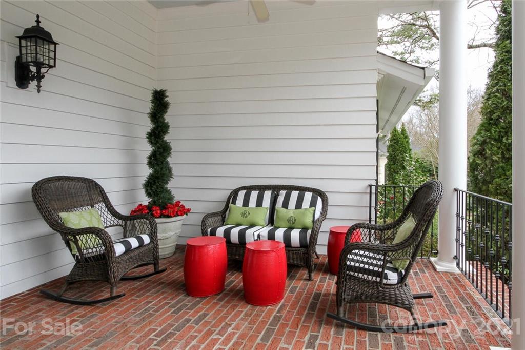 3201 Foxridge Road Charlotte, NC 28226 - Photo 3 of 48 Gallery Image 3