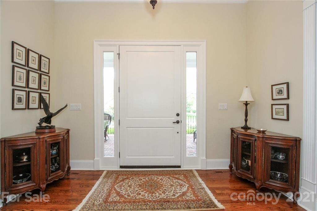 3201 Foxridge Road Charlotte, NC 28226 - Photo 4 of 48 Gallery Image 4
