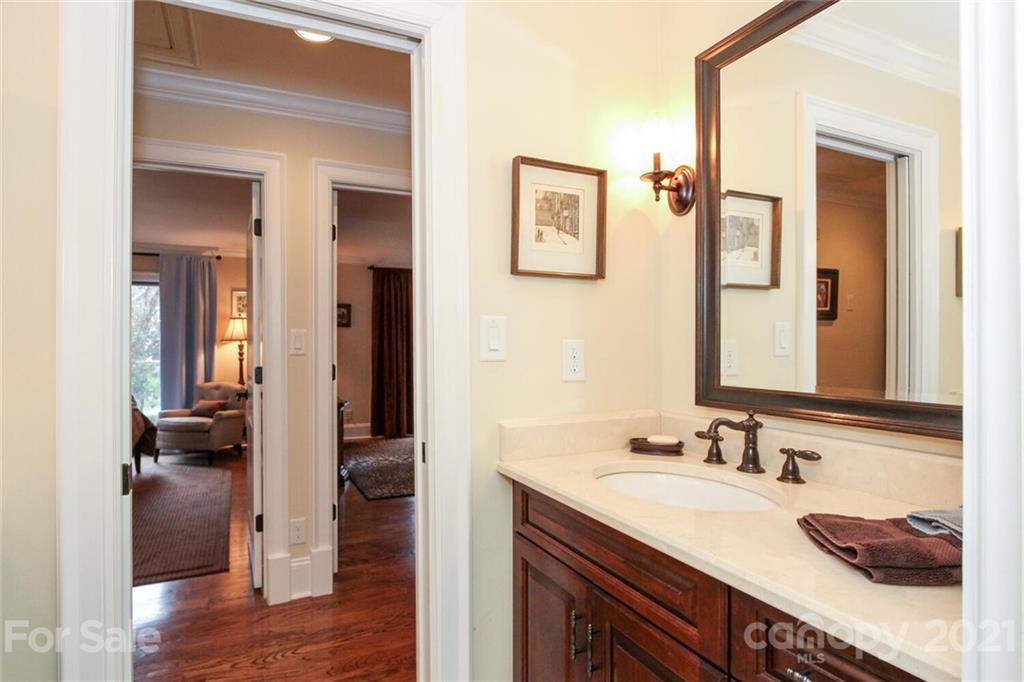 3201 Foxridge Road Charlotte, NC 28226 - Photo 33 of 48 Gallery Image 33
