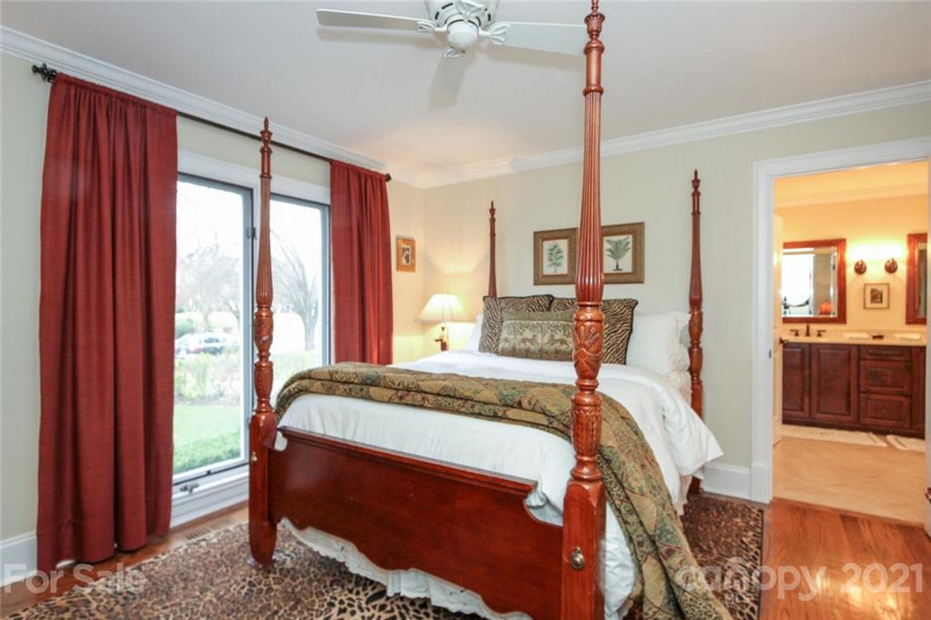 3201 Foxridge Road Charlotte, NC 28226 - Photo 34 of 48 Gallery Image 34