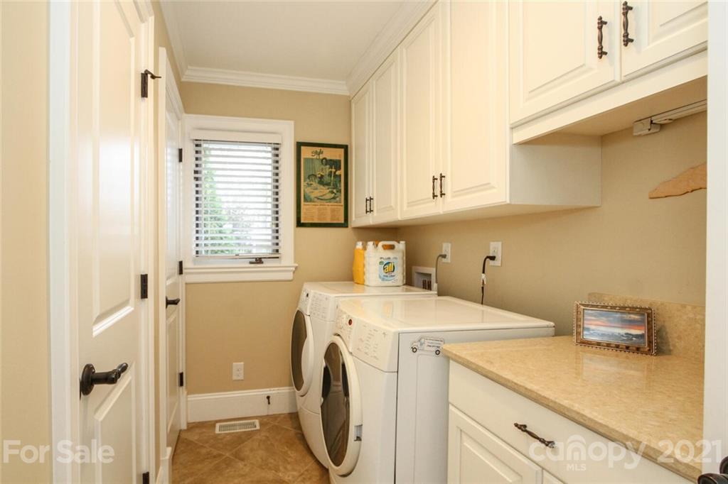 3201 Foxridge Road Charlotte, NC 28226 - Photo 38 of 48 Gallery Image 38