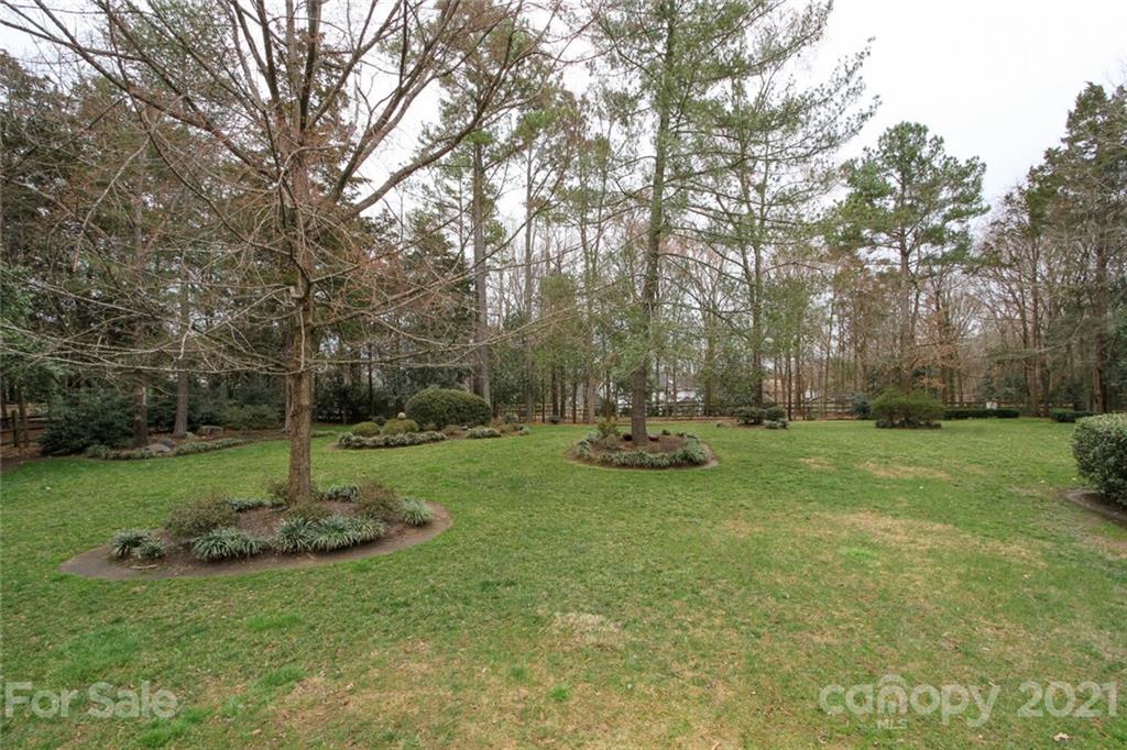 3201 Foxridge Road Charlotte, NC 28226 - Photo 43 of 48 Gallery Image 43