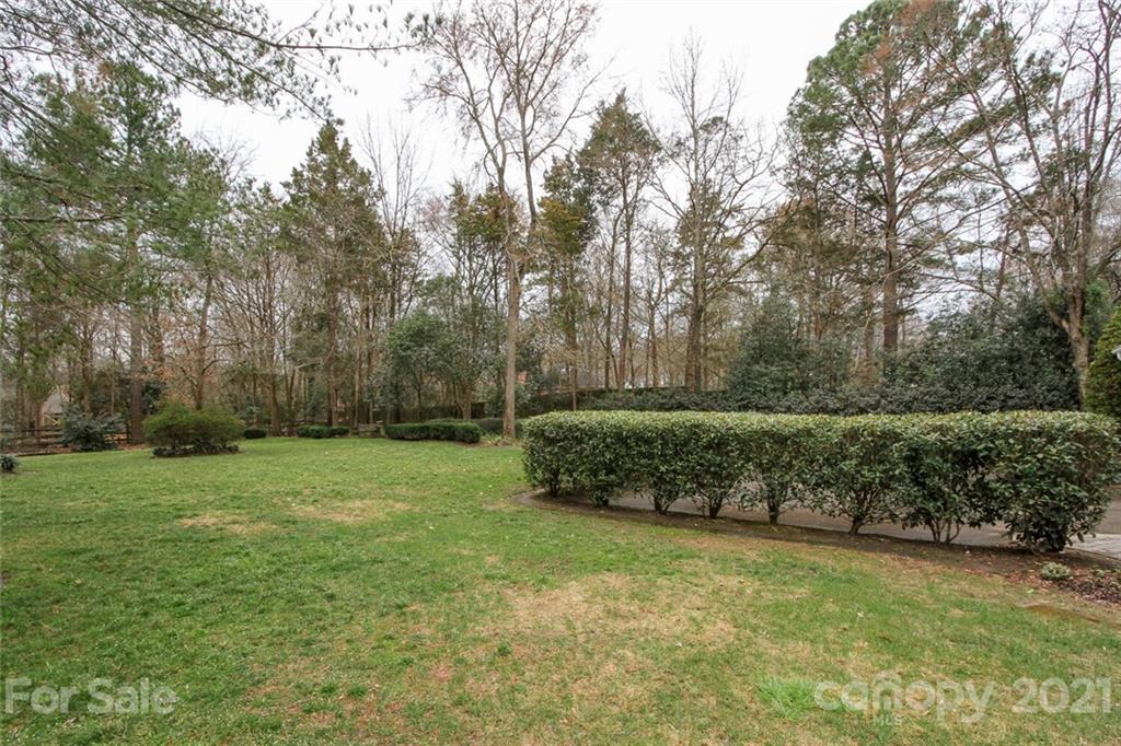 3201 Foxridge Road Charlotte, NC 28226 - Photo 44 of 48 Gallery Image 44