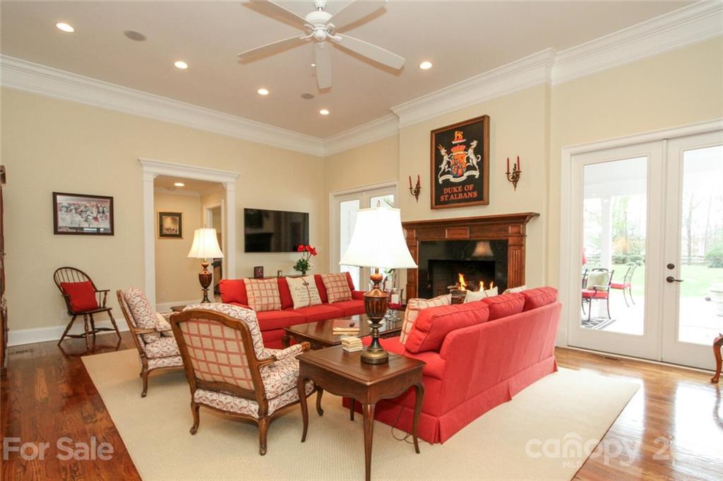 3201 Foxridge Road Charlotte, NC 28226 - Photo 6 of 48 Gallery Image 6