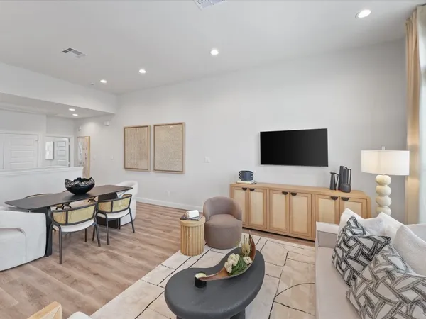 $379,990 | 3518 Hamilton Heights Street, Houston, TX 77063
