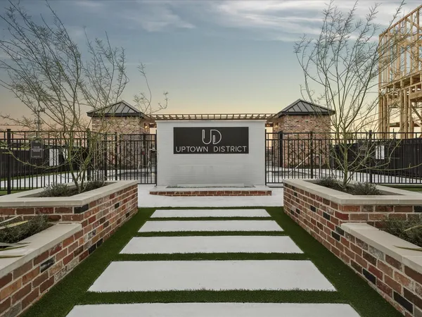 $379,990 | 3518 Hamilton Heights Street, Houston, TX 77063